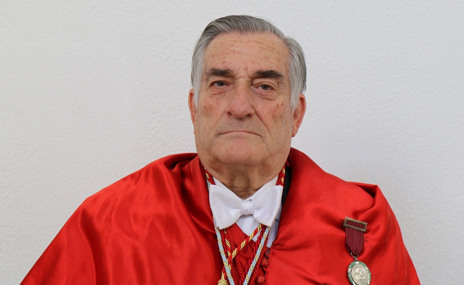 El Dr. D. José Antonio Tomás Ortiz de la Torre pronunció el discurso de apertura del curso académico 2019-20 en la Real Academia Asturiana de Jurisprudencia